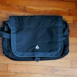 Laptop travel bag